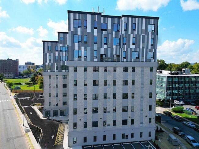 2 Bedroom 2 Bath Suite, Near American Dream And The Airport, Free Parking, King Bed And 2 Queen Beds, Washer And Dryer Orange Eksteriør billede